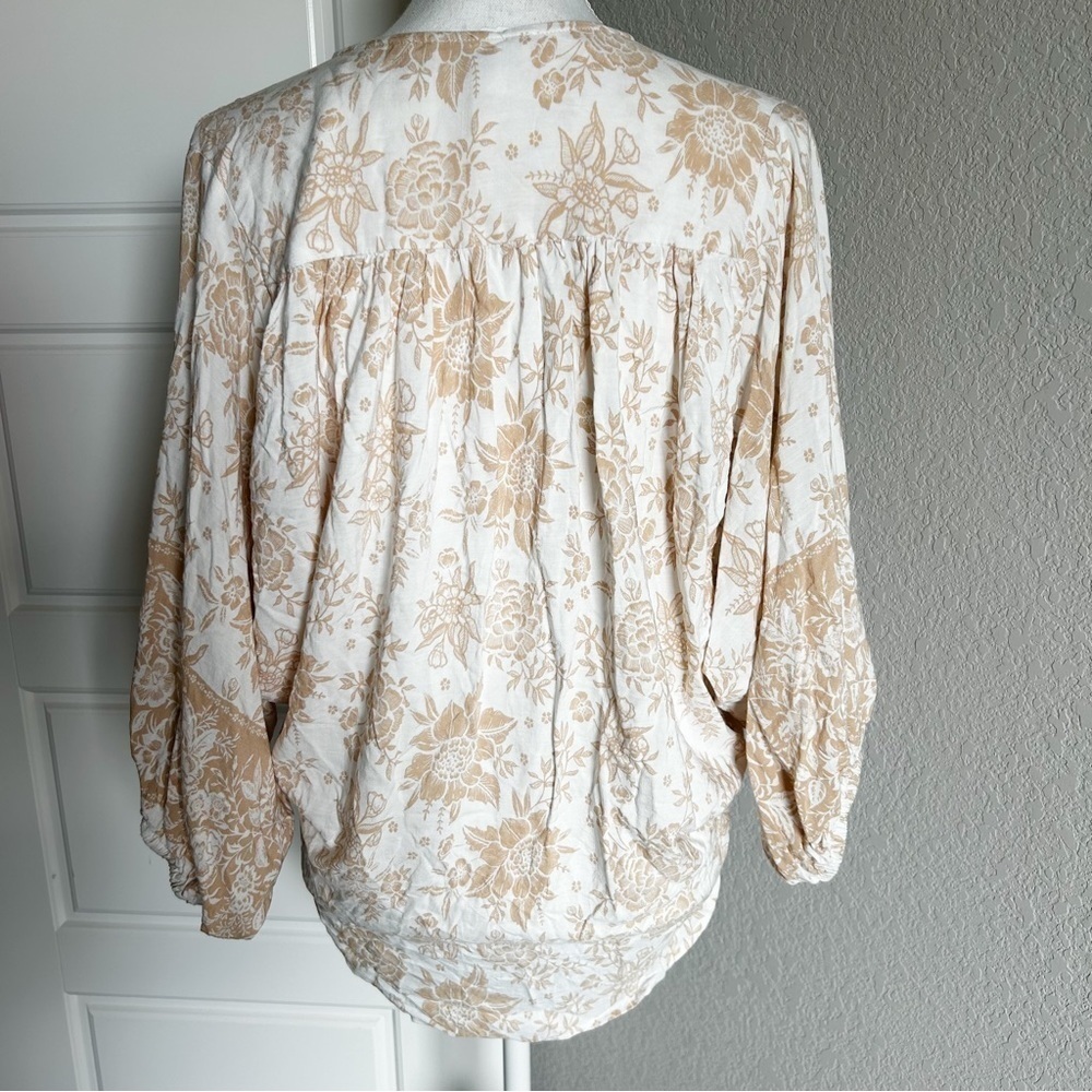 Petal & Pup Kendra Floral Wrap Blouse High Low - Picture 4 of 14